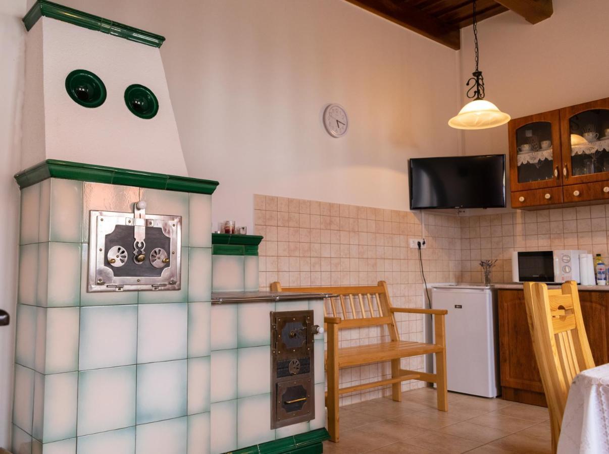 Kapolna Vendeghaz Apartment Kerkaskapolna Luaran gambar